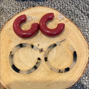 Stylish Red and Black Hoop Earrings Set
